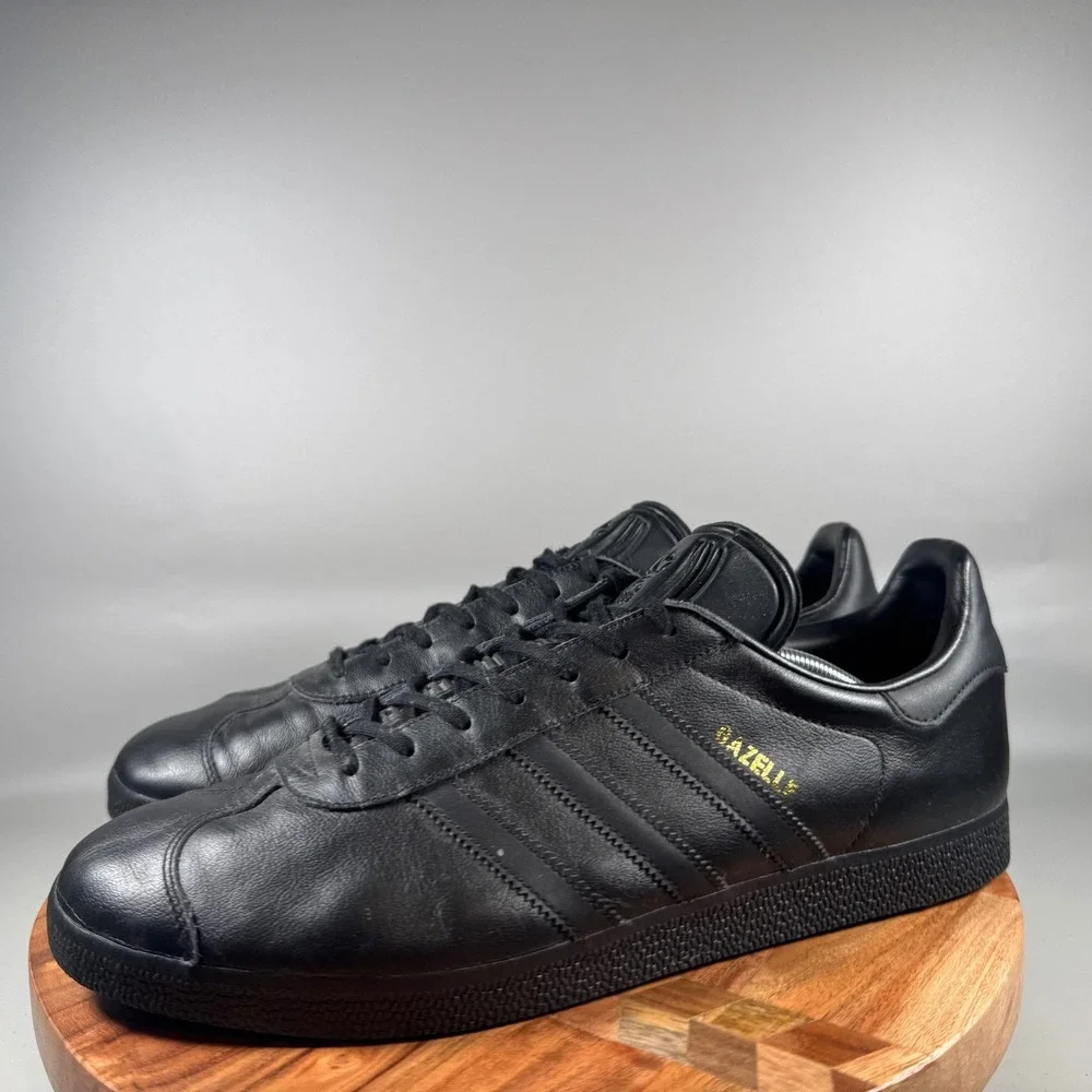 Adidas Gazelle Mens Triple Black Leather Low Top Sneakers BB5497 Size 13.5